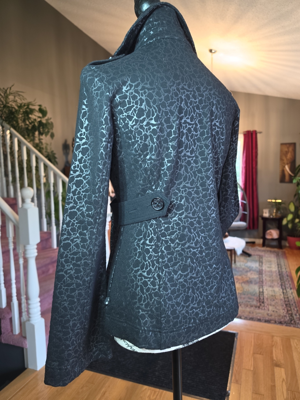Women’s Black Patterned Button-Front Jacket - Picture 8 of 16